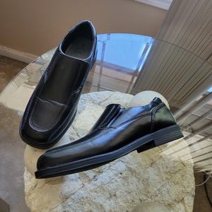 Wonder Nation Black Loafers